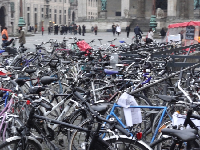 Fahrräder am Odeonsplatz, 