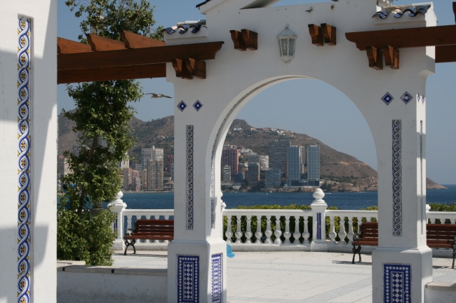 End of Levante beach from the castel, nice frame