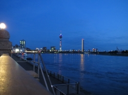Düsseldorf Skyline 4