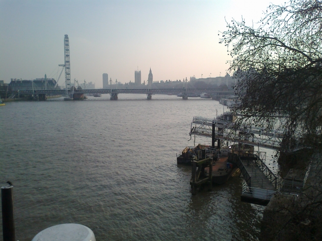 London Eye, Houses of Parliament, dock, 