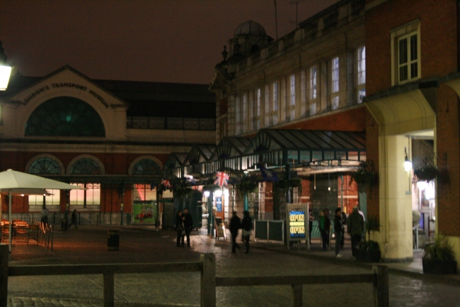 Covent Garden at night, 