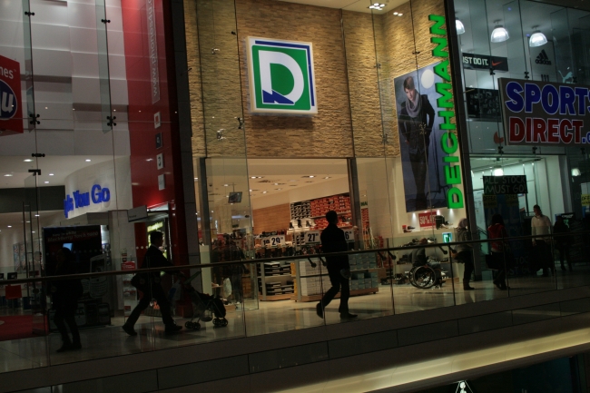 Deichmann and SportsDirect.com, flagship store in the UK by German shoe retailer giant Deichmann