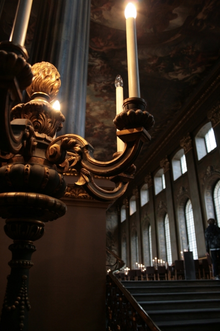 Chandelier at the stairs of the College's assembly hall, 