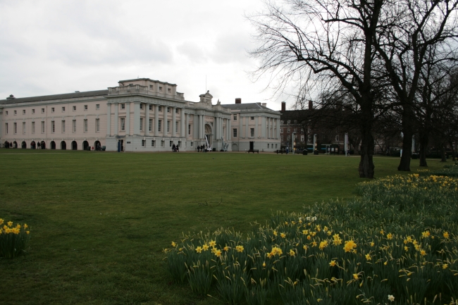 Flowers, green and the museum 2, 