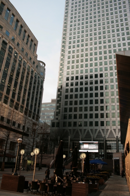 Clocks at Canary Wharf, 