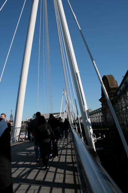 The bridge ofer to Southbank, 