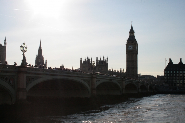 Brdige and Big Ben, as seen from the promenade near McDonald's