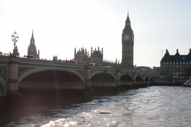 Less contrasty, Big Ben and the HoP, bridge, 
