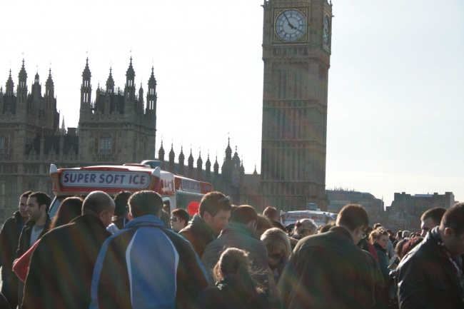 On the bridge to Westminster, lens flares all over...