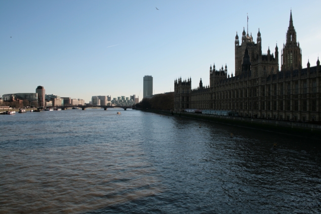 The River in front of the Houses of Parliament, 