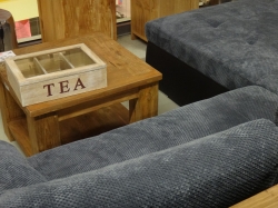 Tee Kiste und Couch Tisch