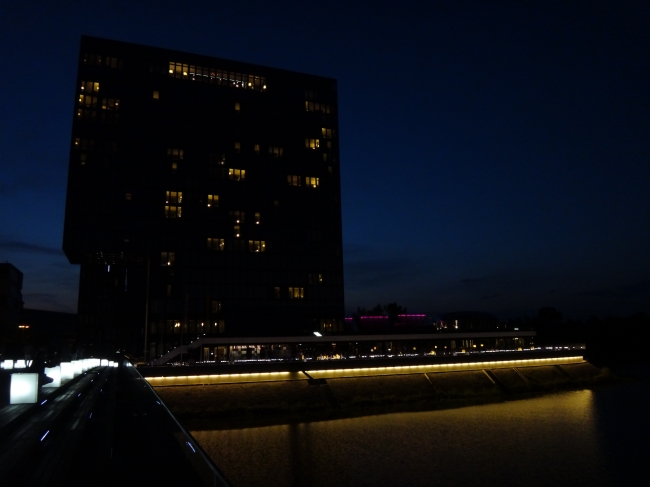 hyatt @ night, 