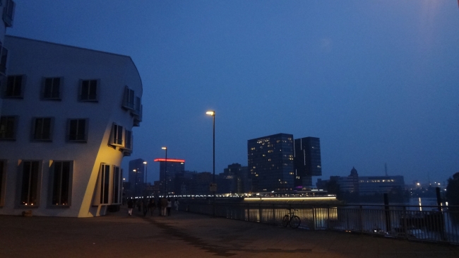 Gehry Bauten base, looking towards Hyatt Regency, 