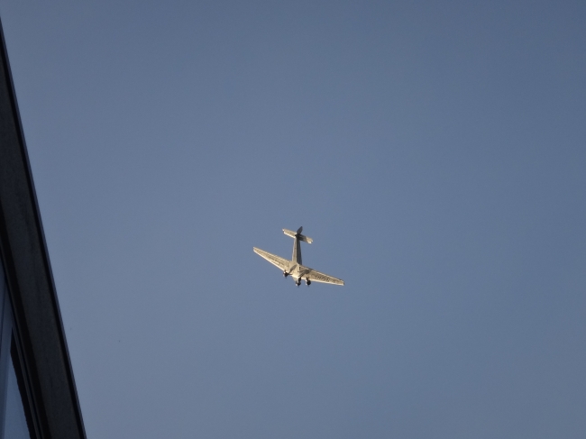 Junkers Ju52 over Düsseldorf, if ypou look closely, you can see the Rimowa Aluminum case advert on the plane's wings