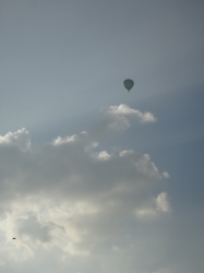 vertical hot air ballon