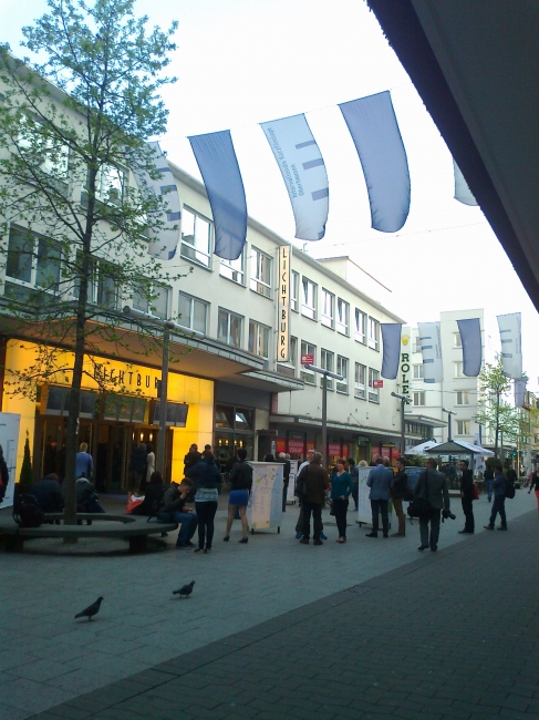 City Oberhausen, in front of the Lichtburg cinema @ 59. Int. Kurzfilmtage