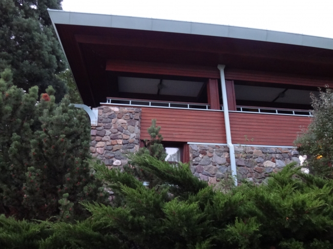Sequoia Lodge building, 