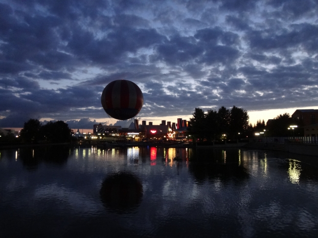 Sun setting over Panoramagique, 