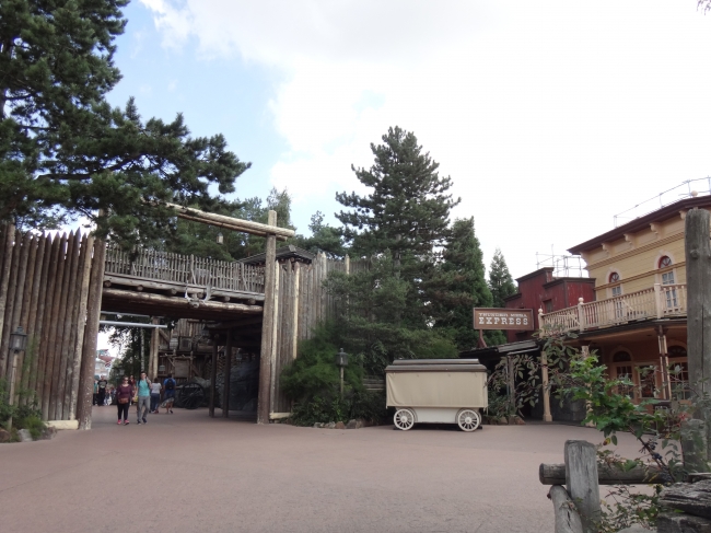 Fort exit, Thunder Mesa Exit, Saloon, 