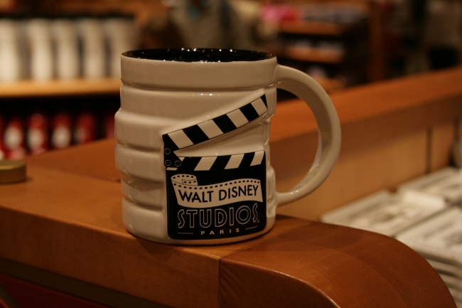Disney Village: walk: World of Disney, Walt Disney Studios cup