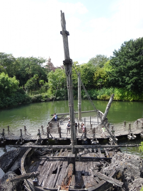 The shipwreck at Adventure Isle, 