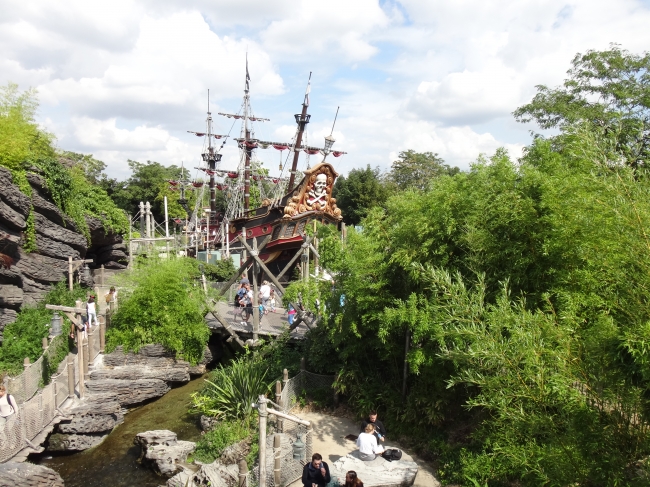The Jolly Roger pirate ship at adventure isle, 